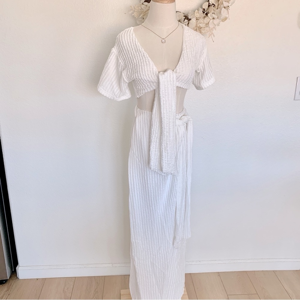 ☁️ SABO Florence White Ribbed Knit Knot Front Wrap Top Wrap Maxi Skirt Set - Picture 5 of 16